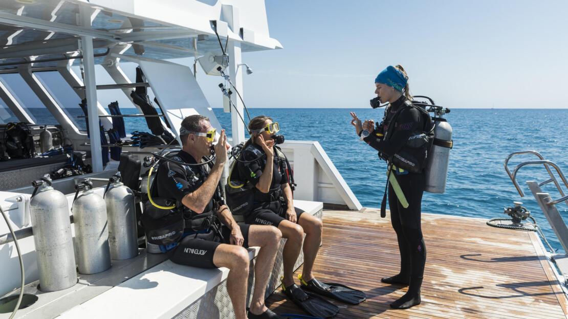 PADI Assistant Instructor (AI) Course | Orange County Divers