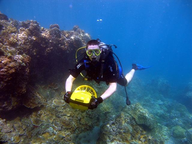 PADI Diver Propulsion Vehicle (DPV) Specialty Course | Orange County Divers