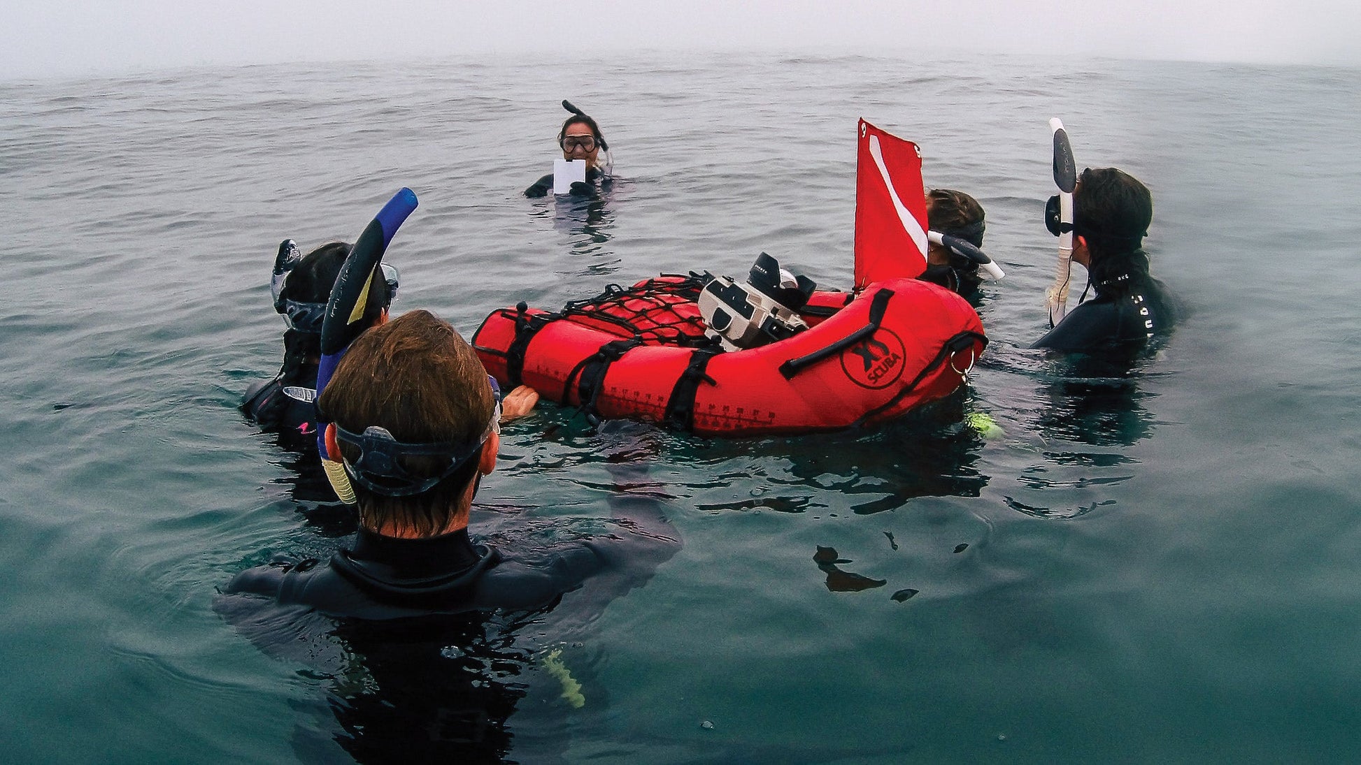 XS Scuba UFO Float Platform – Multi-Purpose Spearfishing, Hookah & Dive Utility Float